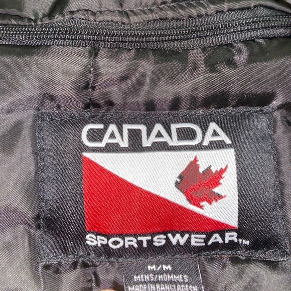 Thick Canada Sportswear bomber jacket with fur collar. Navy blue. Men’s medium - Picture 3 of 4